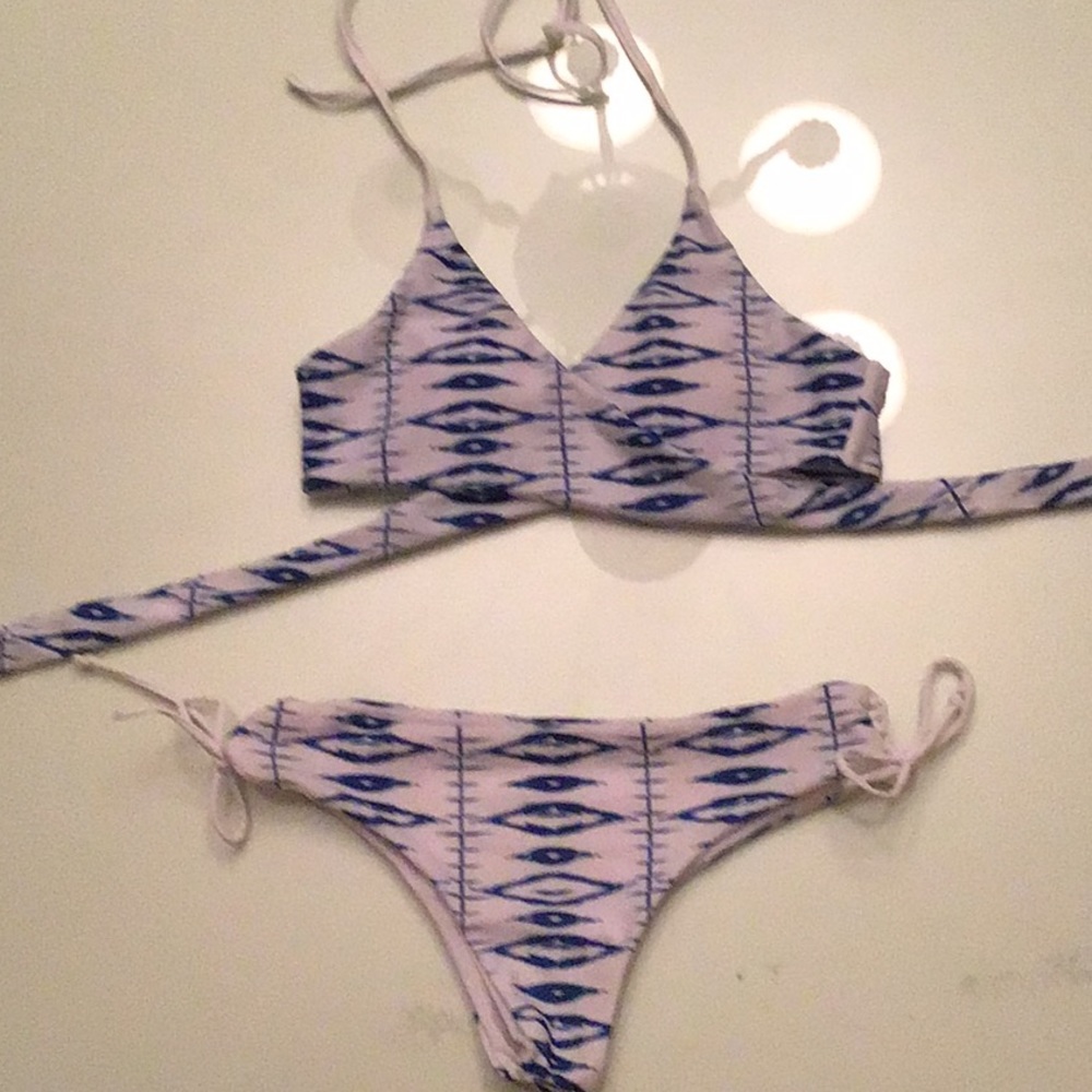 Bikini blue and white set